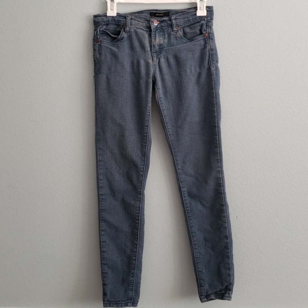 Forever 21 denim skinny Jeans - size 24 - lt. Blue